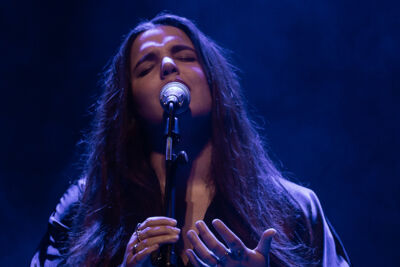 Amina @ Het Depot, picture 7, photographed by Jürgen Bruynooghe - FrontView Magazine