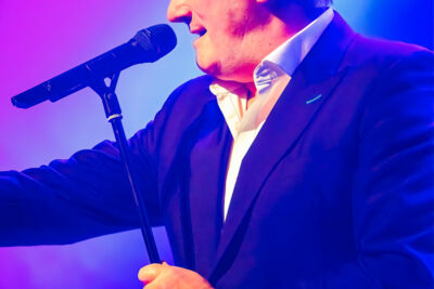 Tony Hadley (Spandau Ballet) Live in concert, picture 11, photographed by Paul Jongeneelen - FrontView Magazine