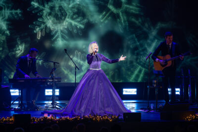 Dana Winner @ Elisabethzaal, picture 4, photographed by David Johnson - FrontView Magazine