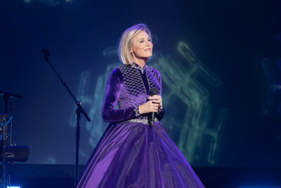 Dana Winner @ Elisabethzaal, picture 5, photographed by David Johnson - FrontView Magazine