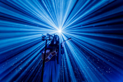 Hozier @ Vorst Nationaal, picture 1, photographed by Peter Smet - FrontView Magazine