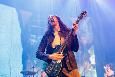 Hozier @ Vorst Nationaal, picture 6, photographed by Peter Smet - FrontView Magazine