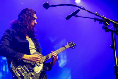 Hozier @ Vorst Nationaal, picture 19, photographed by Peter Smet - FrontView Magazine