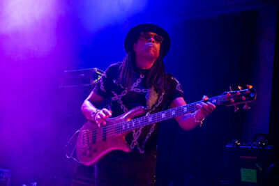 Living colour @ De Casino, picture 1, photographed by Luc Klinckaert - FrontView Magazine