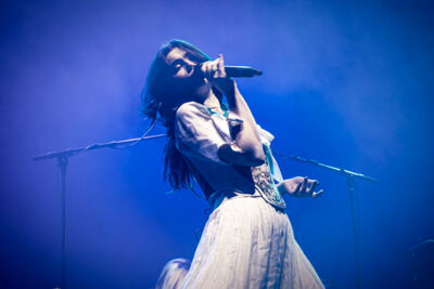 The Last Dinner Party @ Vorst Nationaal, picture 10, photographed by Peter Smet - FrontView Magazine