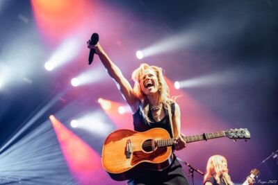 Ilse De Lange - Theatertour 2023 @ 013 Tilburg, picture 42, photographed by Joke Puype - FrontView Magazine