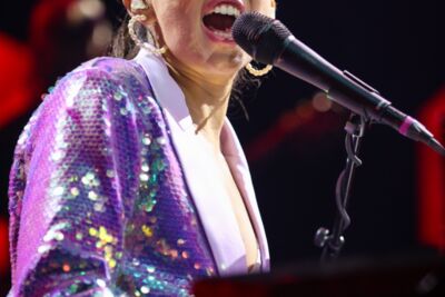 KARSU @ Effenaar, picture 1, photographed by Kitty van de Waart - FrontView Magazine