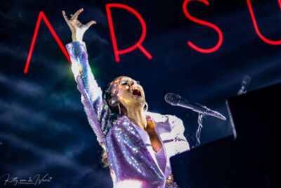 KARSU @ Effenaar, picture 5, photographed by Kitty van de Waart - FrontView Magazine