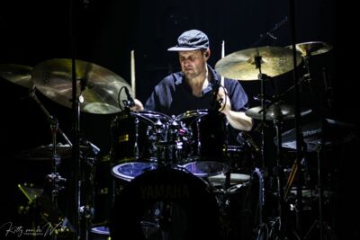 KARSU @ Effenaar, picture 23, photographed by Kitty van de Waart - FrontView Magazine