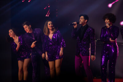 Première Winterrevue With Friends @ Theater Elckerlyc, picture 40, photographed by Goele Bormans - FrontView Magazine