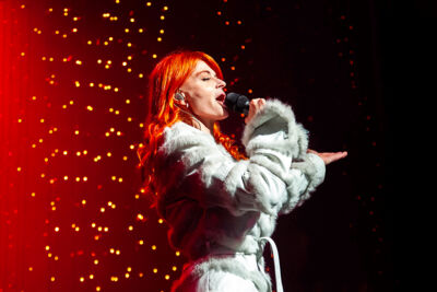Axelle Red- A Very Special Christmas @ Het Depot, picture 2, photographed by Jurgen Van De Maele - FrontView Magazine