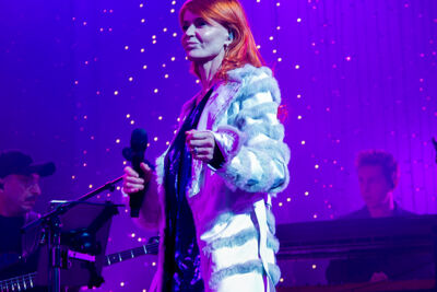 Axelle Red- A Very Special Christmas @ Het Depot, picture 4, photographed by Jurgen Van De Maele - FrontView Magazine