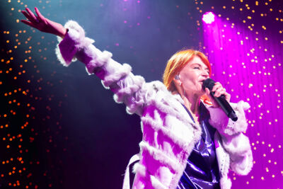 Axelle Red- A Very Special Christmas @ Het Depot, picture 7, photographed by Jurgen Van De Maele - FrontView Magazine