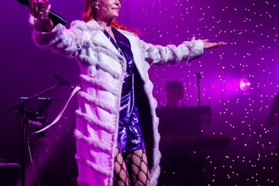 Axelle Red- A Very Special Christmas @ Het Depot, picture 8, photographed by Jurgen Van De Maele - FrontView Magazine