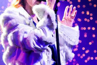 Axelle Red- A Very Special Christmas @ Het Depot, picture 13, photographed by Jurgen Van De Maele - FrontView Magazine