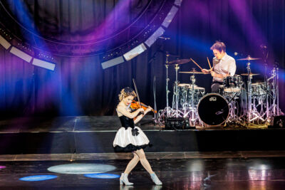 Lindsey Stirling - Snow Waltz Tour @ ING Arena, picture 16, photographed by Peter Smet - FrontView Magazine