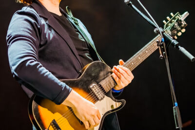 Jasper Steverlinck Live in De Roma, picture 8, photographed by Paul Jongeneelen - FrontView Magazine