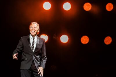 Will Tura Nodigt Uit @ Sportpaleis, picture 2, photographed by Dorien Goetschalckx - FrontView Magazine