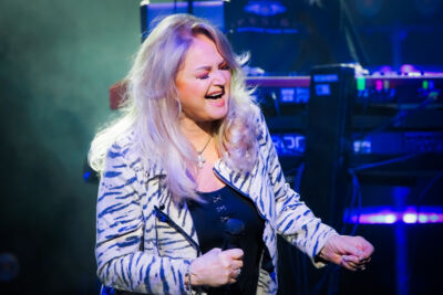 Bonnie Tyler Live in concert, picture 2, photographed by Paul Jongeneelen - FrontView Magazine