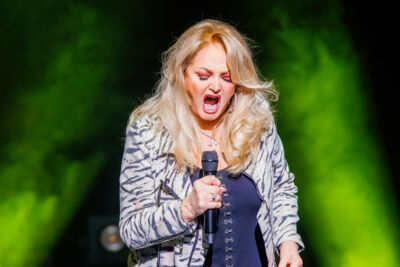 Bonnie Tyler Live in concert, picture 16, photographed by Paul Jongeneelen - FrontView Magazine