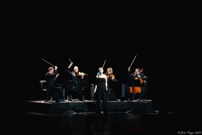 Hooverphonic: 20th Anniversary Tour @ De Warande, picture 6, photographed by FrontView Magazine