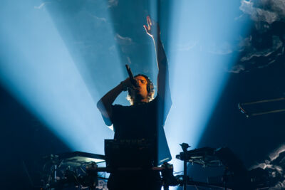 Apashe @ Ancienne Belgique, picture 7, photographed by Jurgen Van De Maele - FrontView Magazine