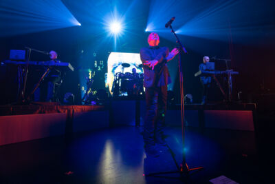 OMD @ Koninklijk Circus, picture 5, photographed by David Johnson - FrontView Magazine