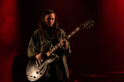 Emily Wolfe @ Ancienne Belgique, picture 2, photographed by Jürgen Bruynooghe - FrontView Magazine