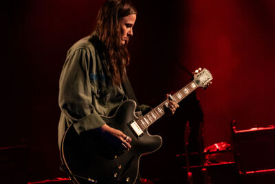 Emily Wolfe @ Ancienne Belgique, picture 3, photographed by Jürgen Bruynooghe - FrontView Magazine