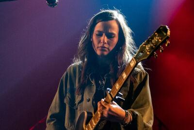 Emily Wolfe @ Ancienne Belgique, picture 4, photographed by Jürgen Bruynooghe - FrontView Magazine