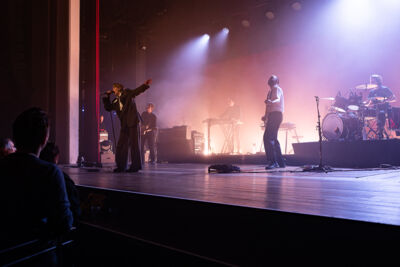 Whispering Sons @ De Roma, picture 11, photographed by David Johnson - FrontView Magazine