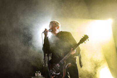 Miles Kane @ Bootstraat, picture 19, photographed by Jürgen Bruynooghe - FrontView Magazine