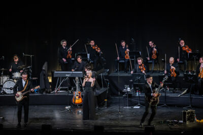 Hooverphonic 20th Anniversary Tour @ Koningin Elisabethzaal, picture 27, photographed by Marc Verdonck - FrontView Magazine