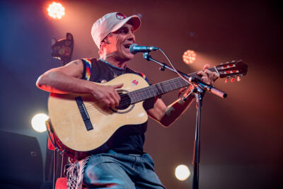 Manu Chao @ 't Bauhaus (org. de Casino), picture 2, photographed by Luc Klinckaert - FrontView Magazine