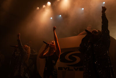 Silver @ De Casino, picture 17, photographed by Jurgen Van De Maele - FrontView Magazine