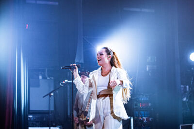 Metejoor @ Ancienne Belgique, picture 5, photographed by Leen Verlinden - FrontView Magazine