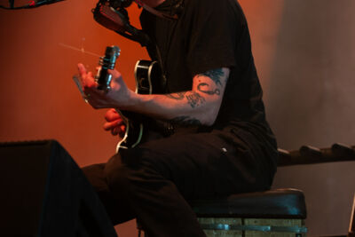 Dirty Deep @ Roots & Roses, picture 3, photographed by Jurgen Van De Maele - FrontView Magazine