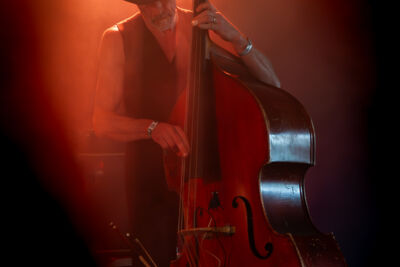 Eriksson Delcrox & The Leftbank Ramblers @ Roots & Roses, picture 3, photographed by Jurgen Van De Maele - FrontView Magazine
