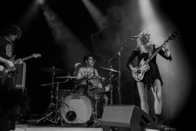 Frankie and the Witch Fingers @ Roots & Roses, picture 8, photographed by Jurgen Van De Maele - FrontView Magazine