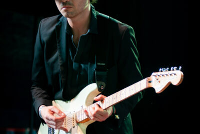 Soror @ Roots & Roses, picture 5, photographed by Jurgen Van De Maele - FrontView Magazine