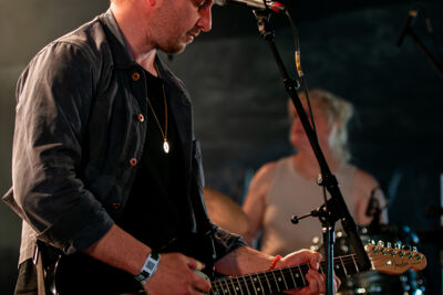 Willy Mason @ Roots & Roses, picture 1, photographed by Jurgen Van De Maele - FrontView Magazine