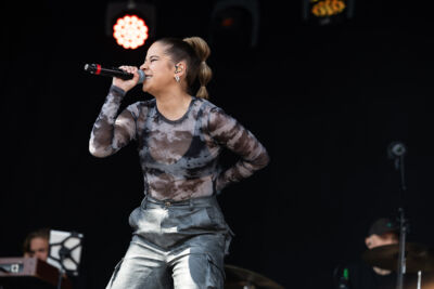 Laura Tesoro @ 505 Concerten, picture 2, photographed by Marc Verdonck - FrontView Magazine