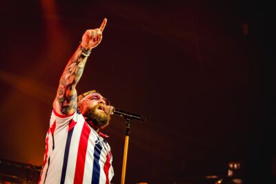 Teddy Swims @ 013, picture 10, photographed by Dorien Goetschalckx - FrontView Magazine