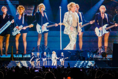 Rod Stewart in concert One Last Time, picture 12, photographed by Paul Jongeneelen - FrontView Magazine