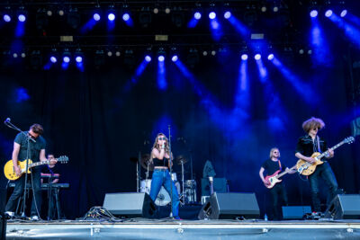 Alice Mae @ Rock Affligem, picture 2, photographed by Luc Klinckaert - FrontView Magazine