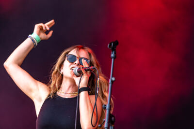 Alice Mae @ Rock Affligem, picture 7, photographed by Luc Klinckaert - FrontView Magazine
