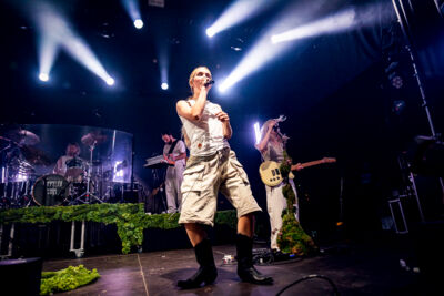 Pommelien Thijs @ Gladiolen, picture 1, photographed by Peter Smet - FrontView Magazine