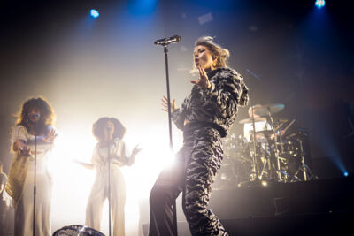 Selah Sue @ Gladiolen, picture 9, photographed by Peter Smet - FrontView Magazine