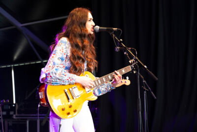 Kitty Liv @ Blues Peer Dag 3, picture 1, photographed by Luc Klinckaert - FrontView Magazine