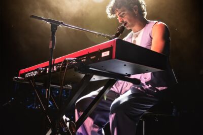 Benson Boone @ Trix, picture 1, photographed by Dorien Goetschalckx - FrontView Magazine